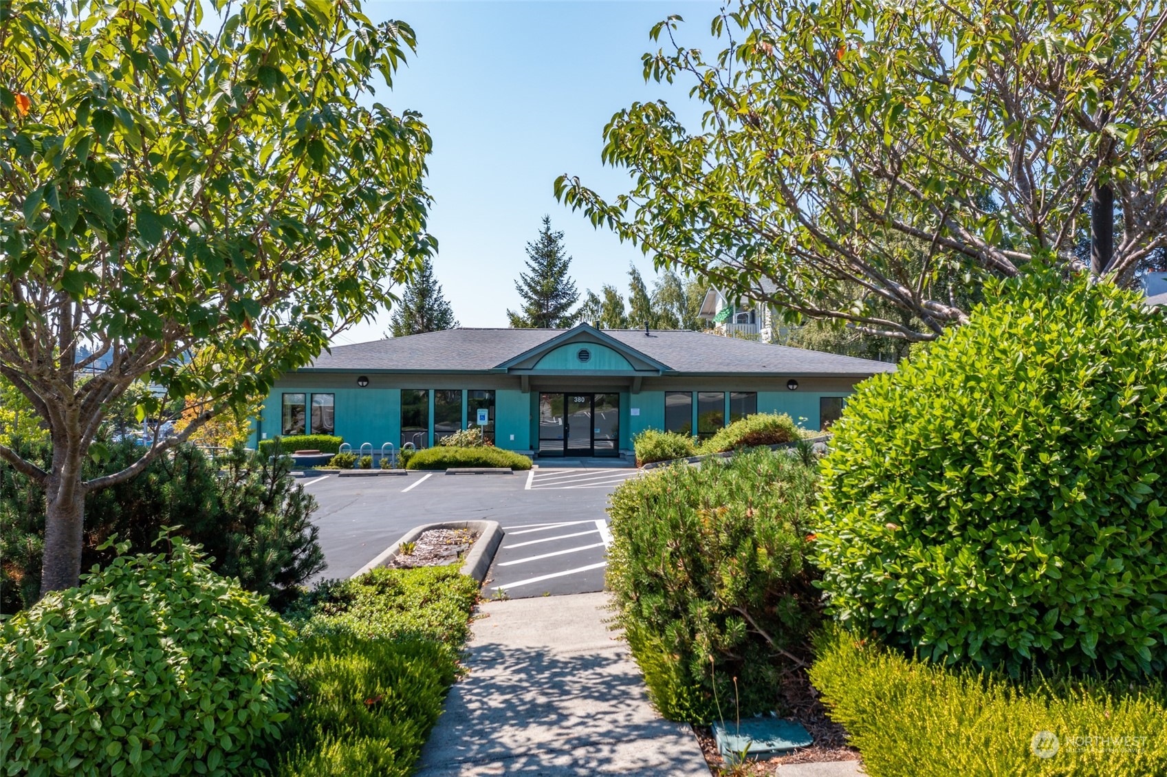 380 SE Barrington Drive , Oak Harbor, WA 98277
