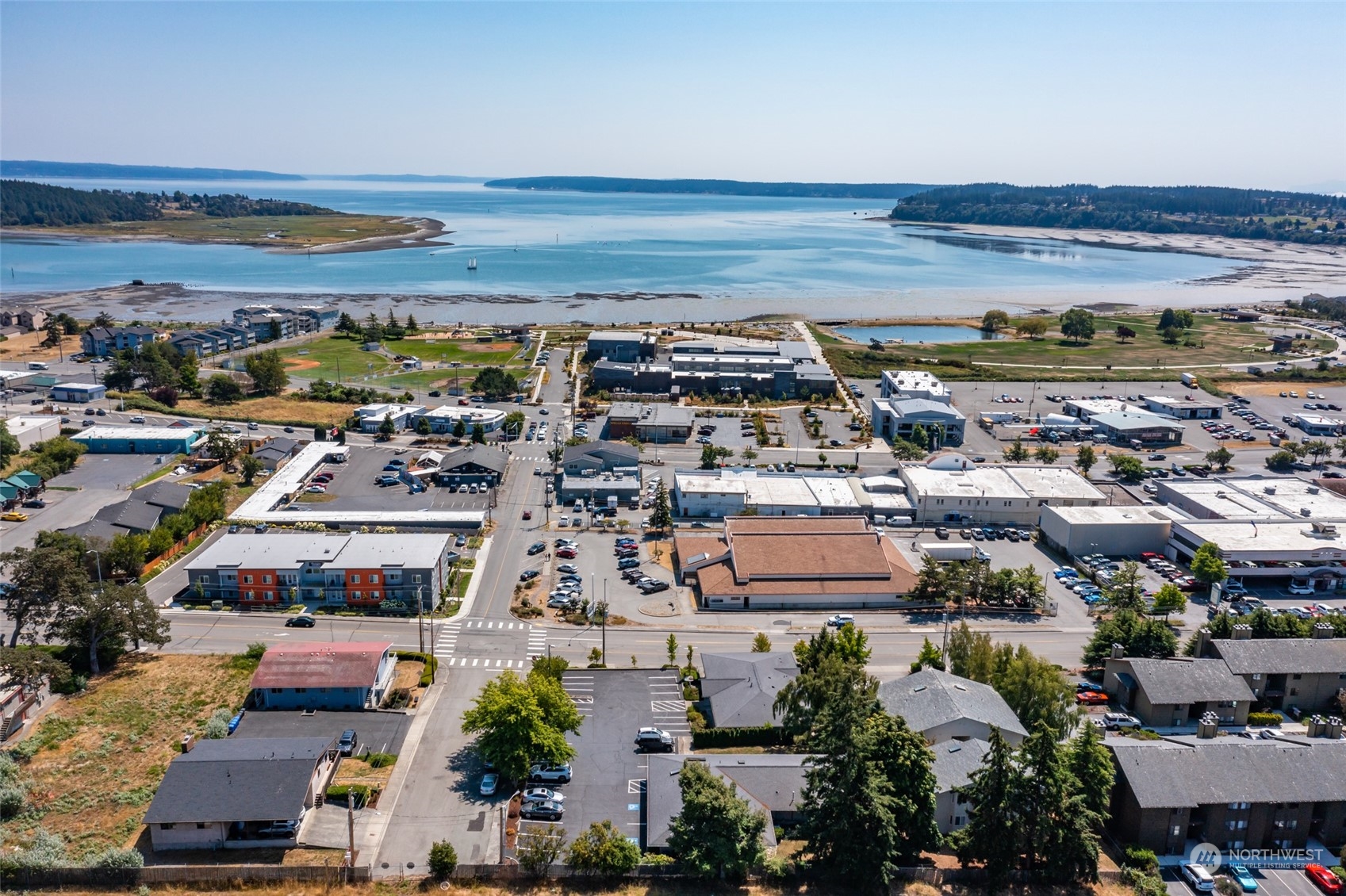 380 SE Barrington Drive , Oak Harbor, WA 98277