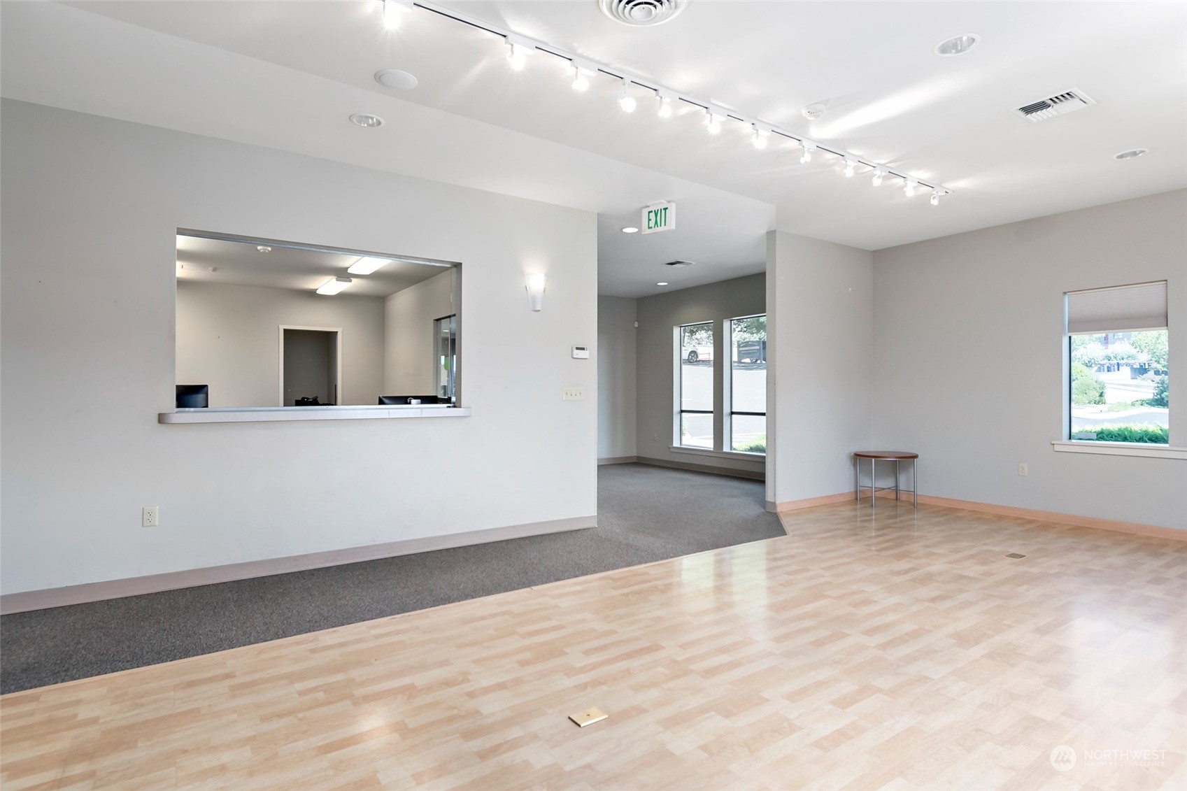 380 SE Barrington Drive , Oak Harbor, WA 98277