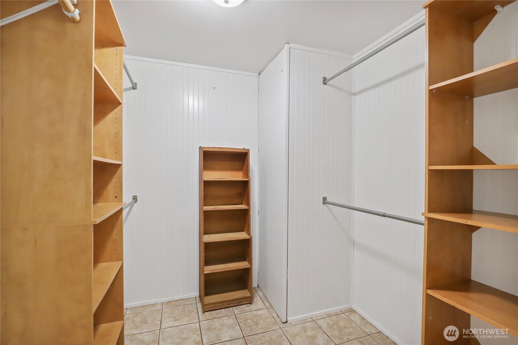 845 SW Shannon Drive , Port Orchard, WA 98367-7238