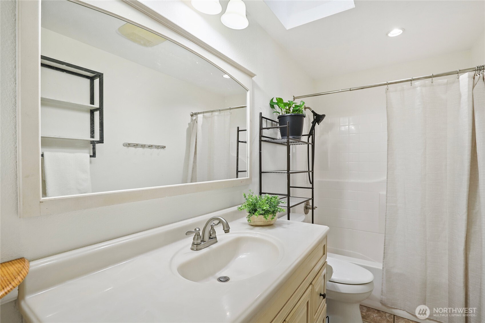 845 SW Shannon Drive , Port Orchard, WA 98367-7238