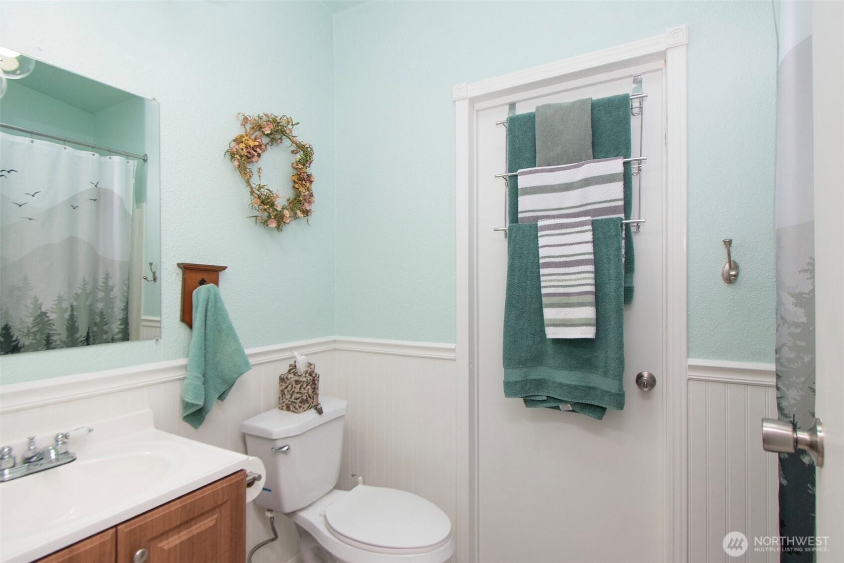 202 S Bayview Avenue , Port Angeles, WA 98362