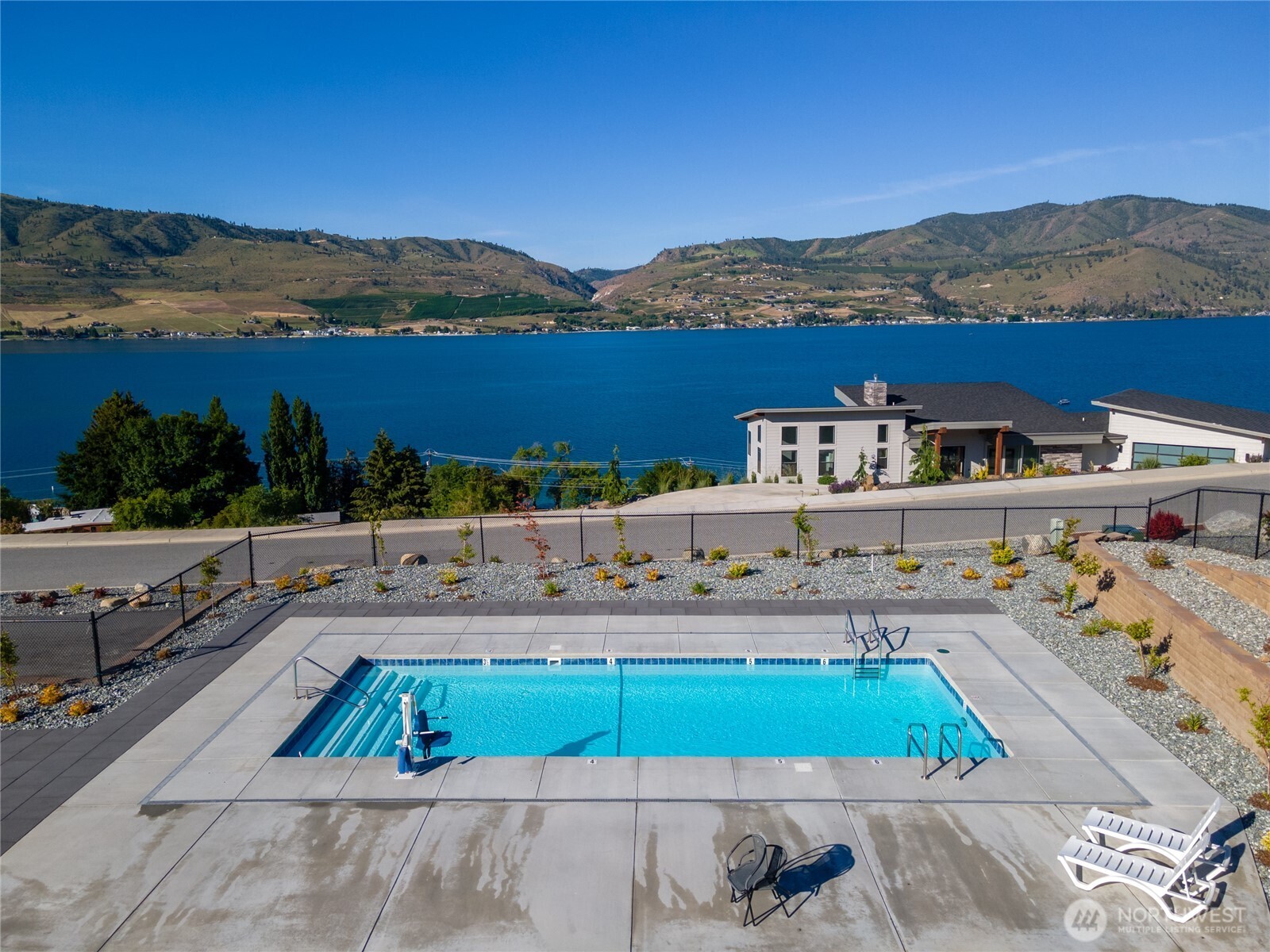 209 Apple Avenue , Chelan, WA 98816