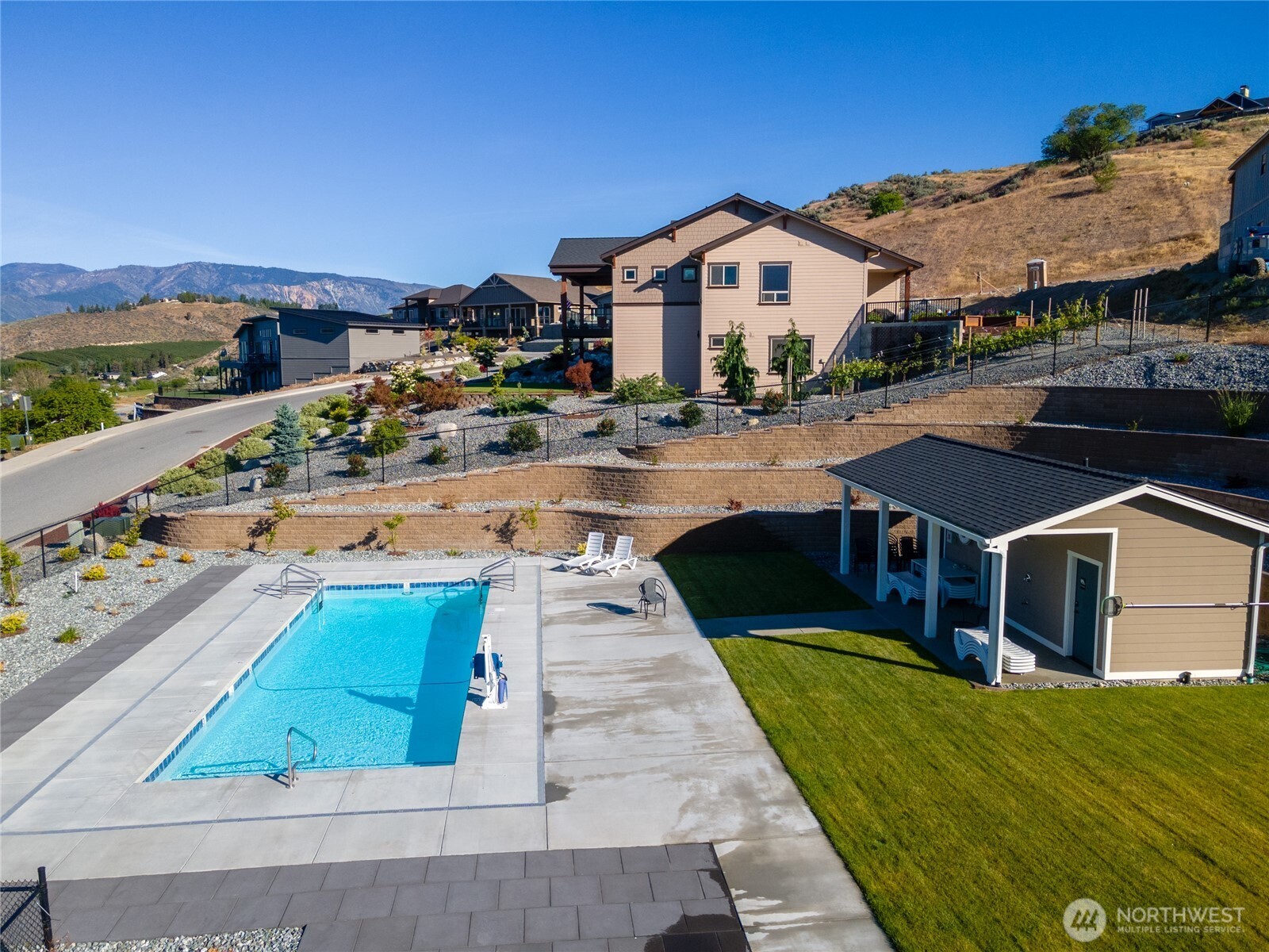209 Apple Avenue , Chelan, WA 98816