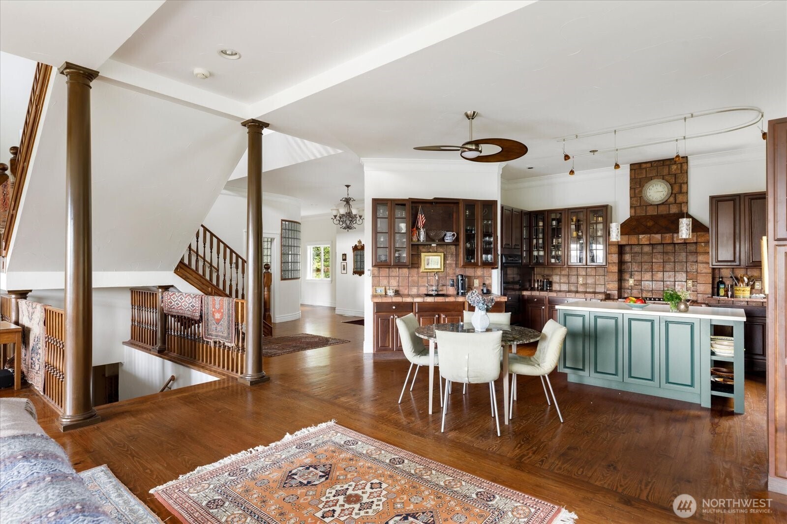 5427 Bayview Road , Langley, WA 98260