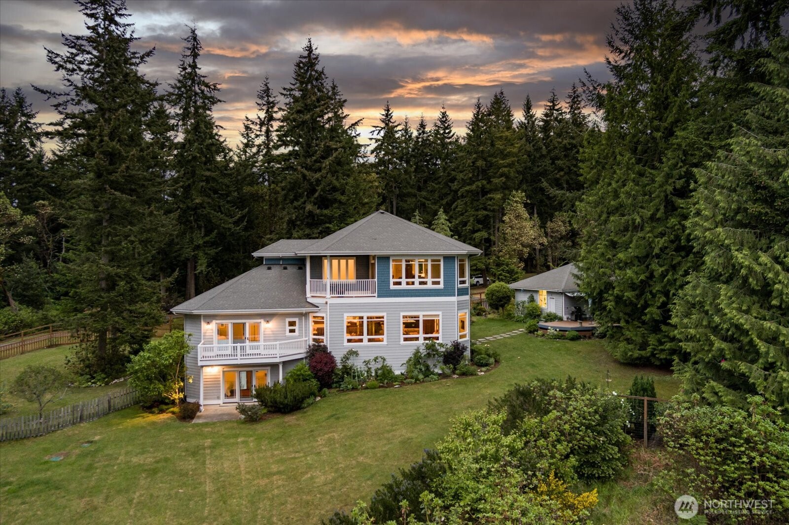 5427 Bayview Road , Langley, WA 98260