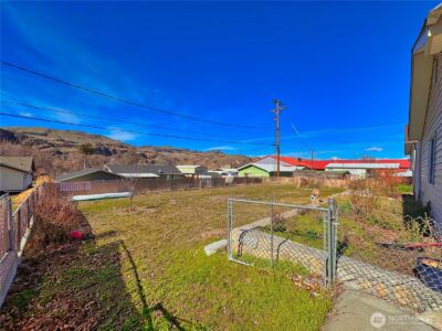 804 Central Drive , Coulee Dam, WA 99116 - Photo 16