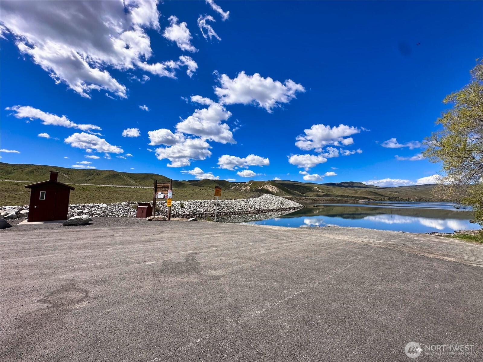 804 Central Drive , Coulee Dam, WA 99116