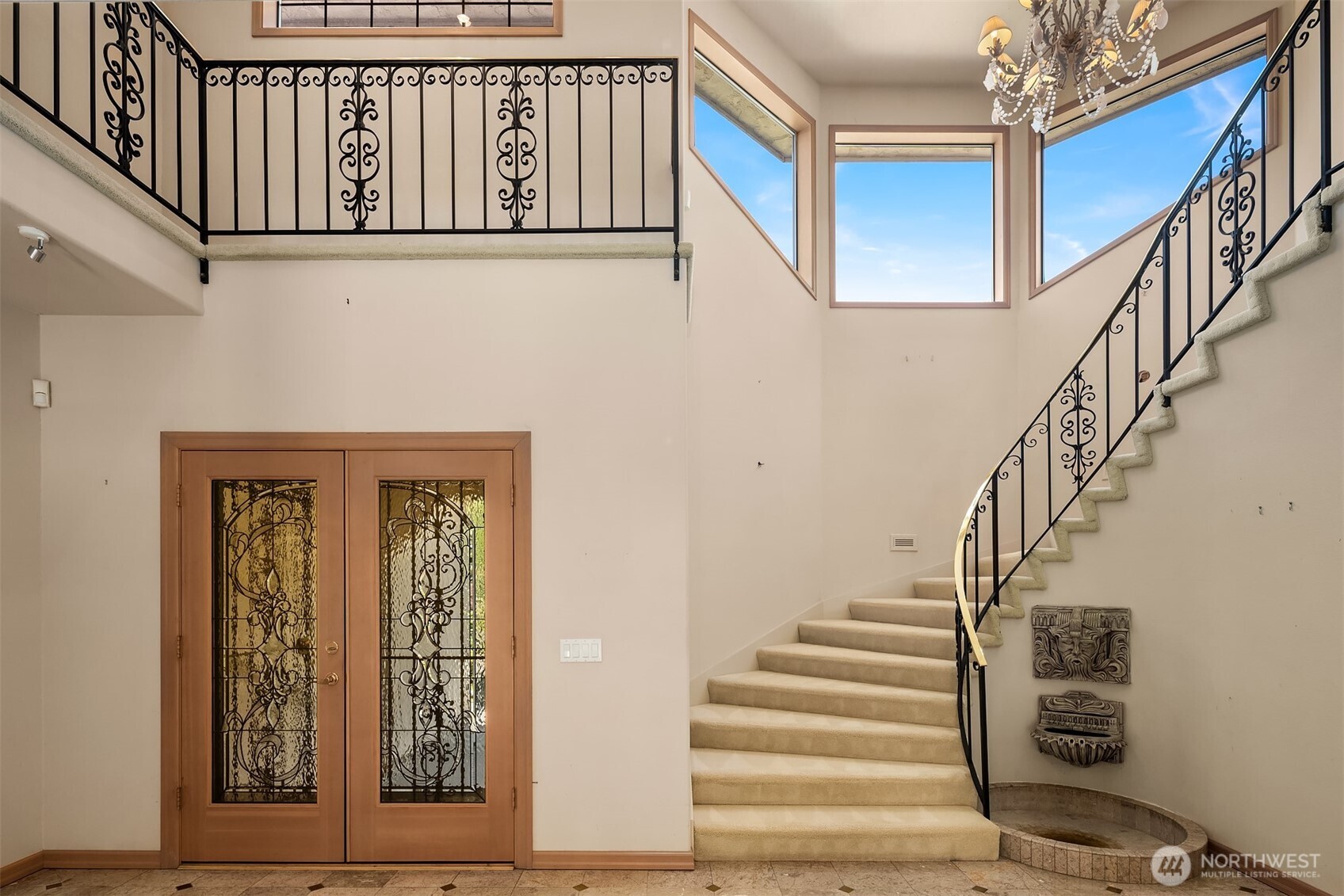 15805 SE 16th Street , Bellevue, WA 98008