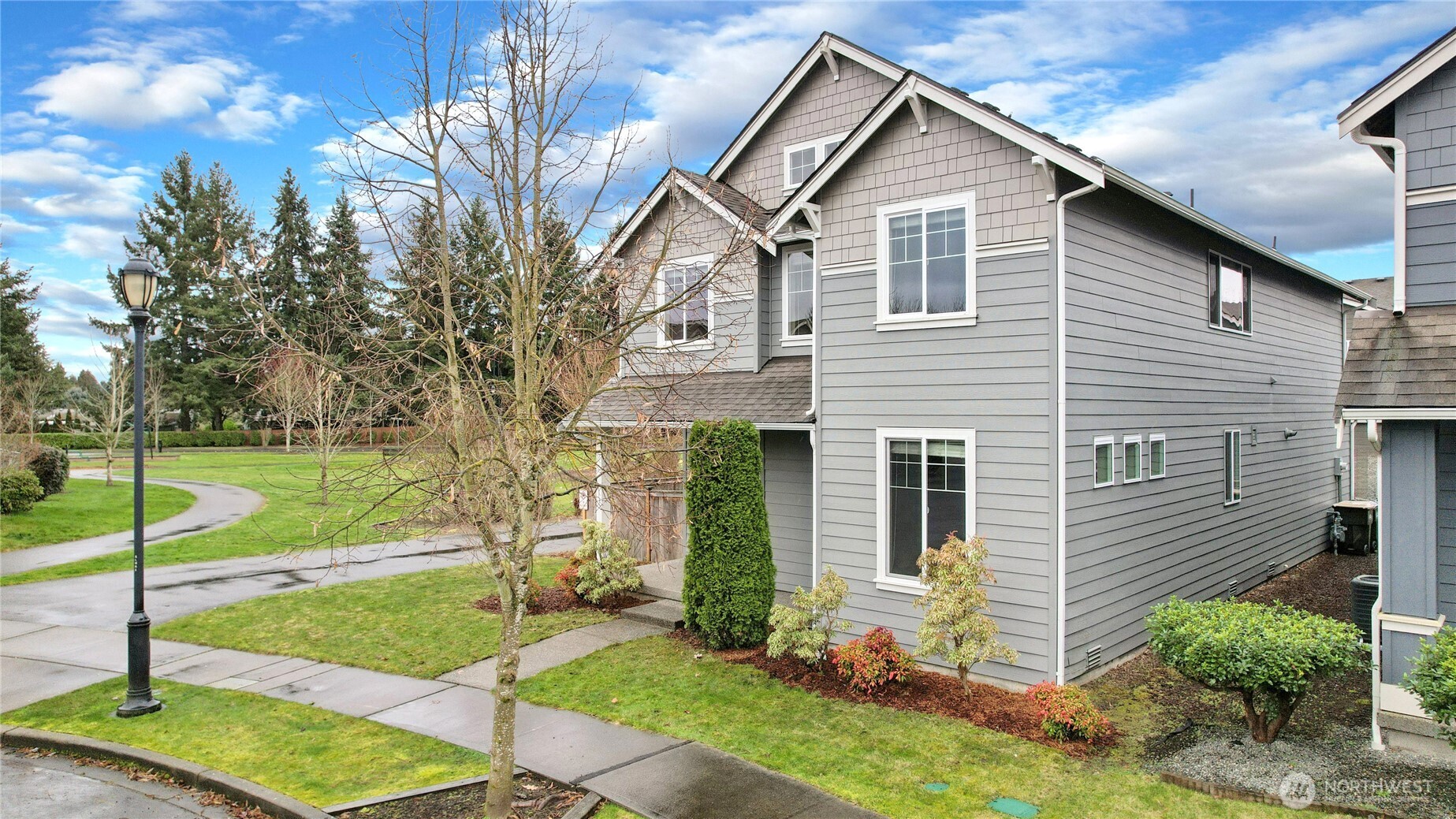 5241 52nd Way SE, Lacey, WA 98503