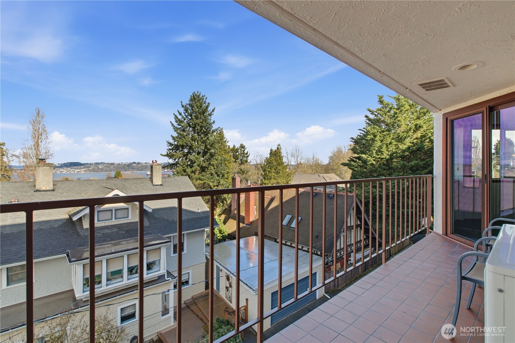 909 N I Street #205, Tacoma, WA 98403
