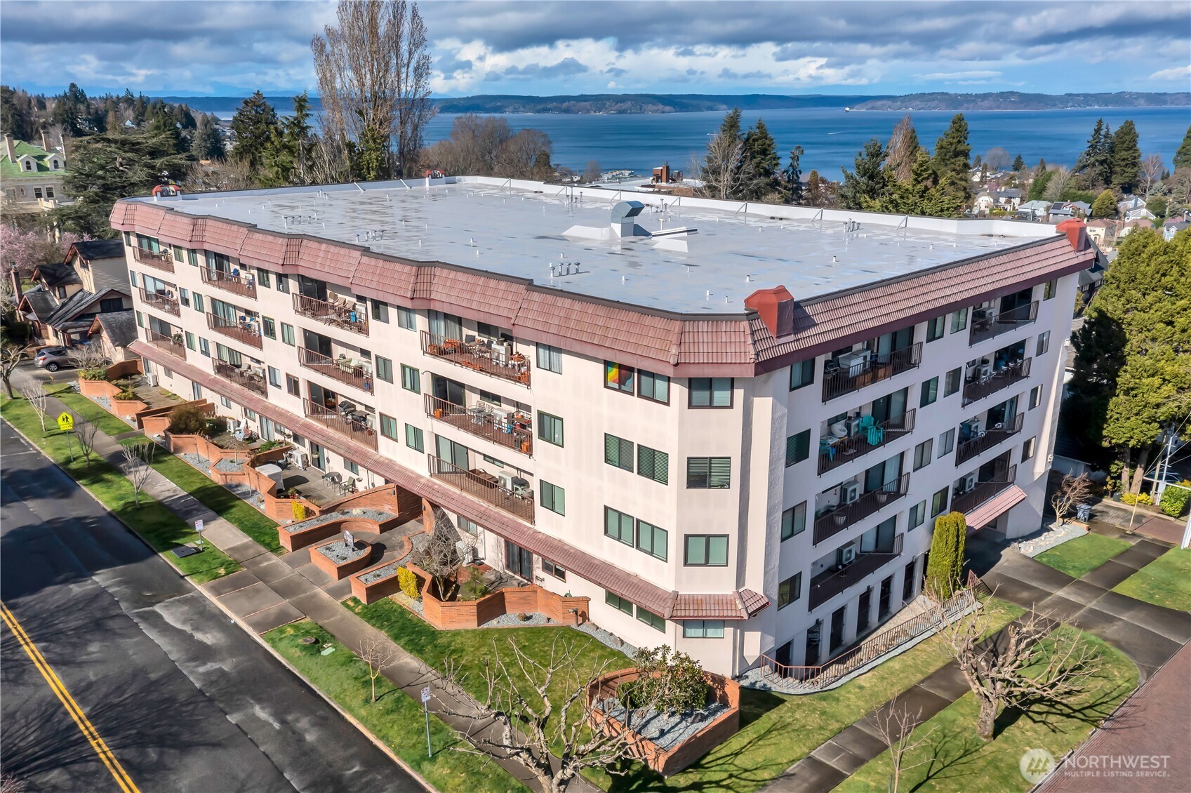 909 N I Street #205, Tacoma, WA 98403