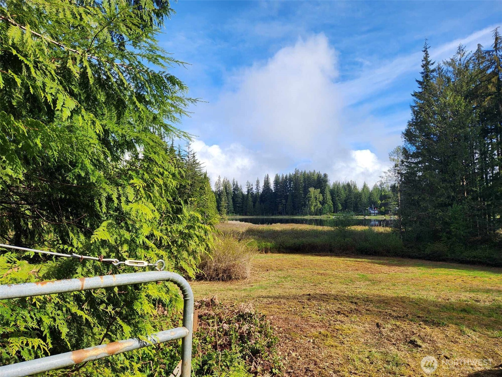 27525 W Lake Riley Road , Arlington, WA 98223