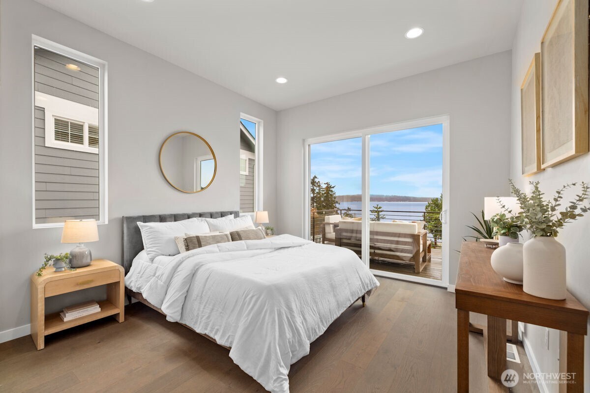 2218 Cleven Park Road , Camano Island, WA 98282