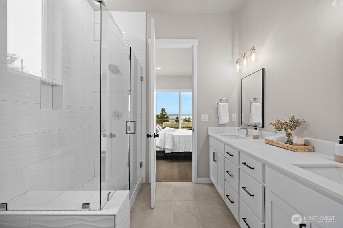 2218 Cleven Park Road , Camano Island, WA 98282