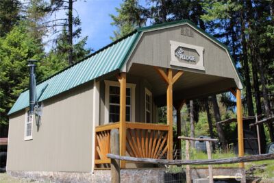 325 Pontiac Ridge , Tonasket, WA 98855