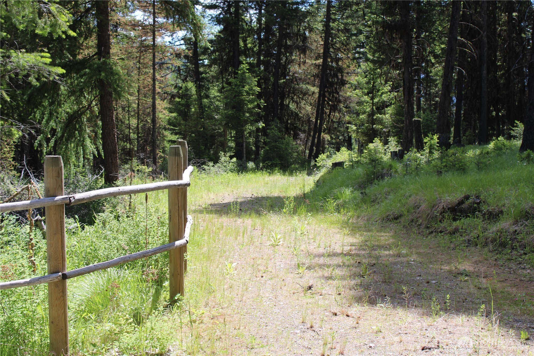 325 Pontiac Ridge , Tonasket, WA 98855