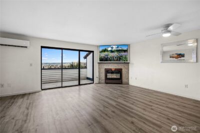 110 19th Avenue SE #16, Puyallup, WA 98372 - Photo 2