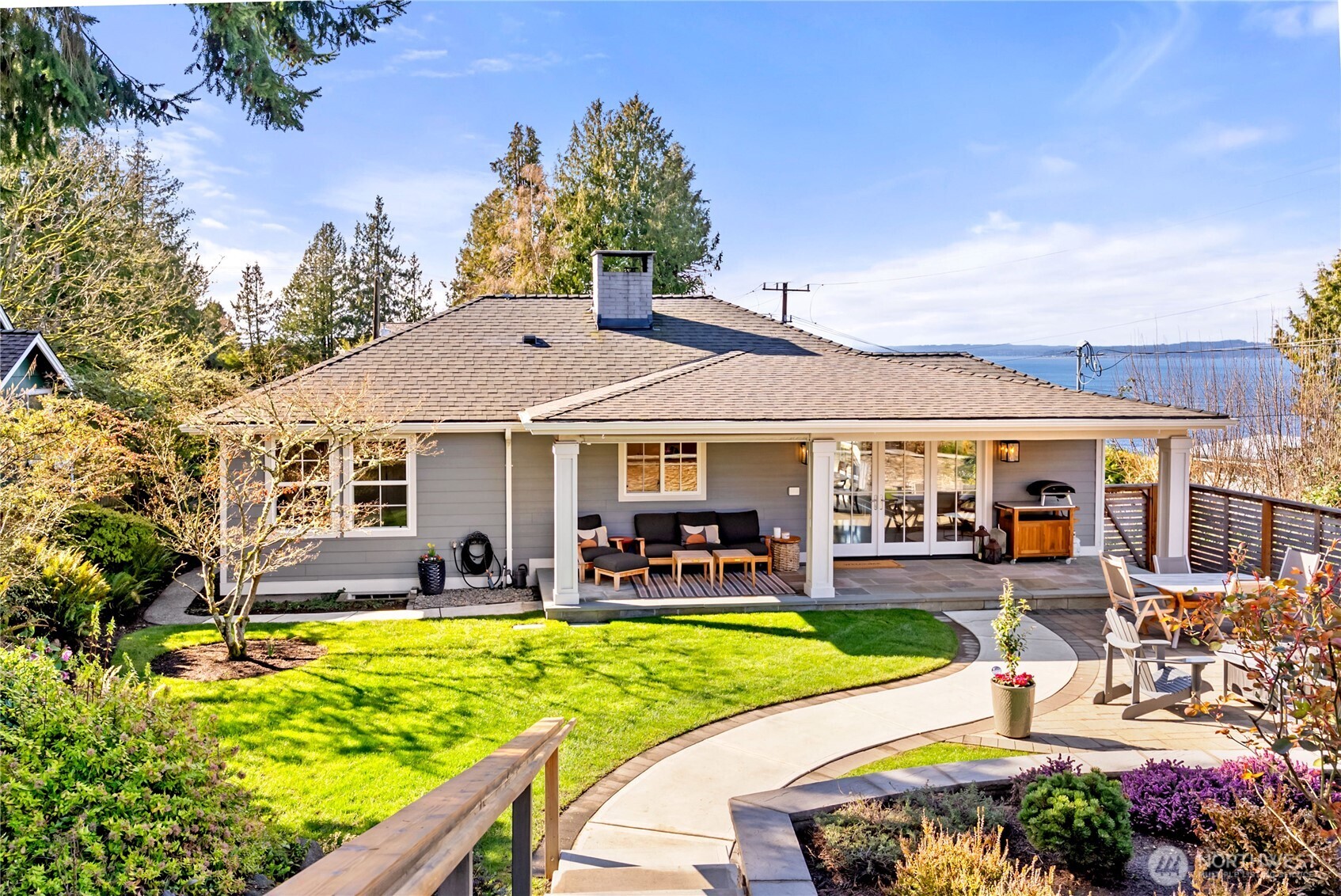 9604 44th Avenue SW, Seattle, WA 98136-2703