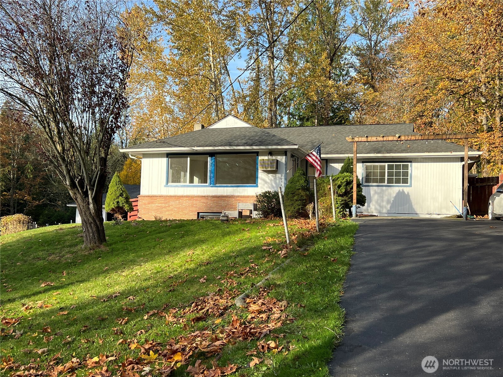 20326 SE 24 Street , Sammamish, WA 98075