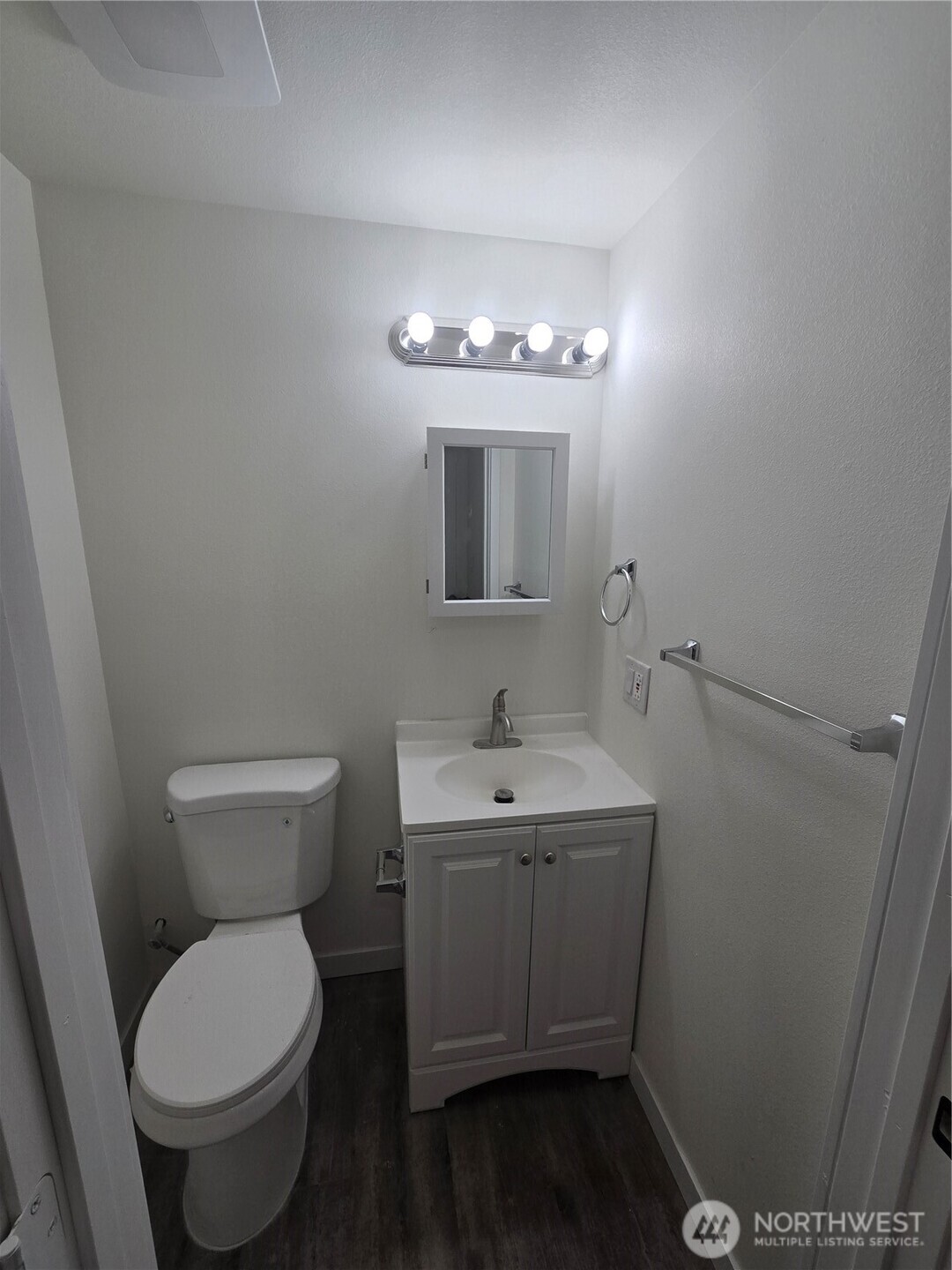 437 D Street , Blaine, WA 98230