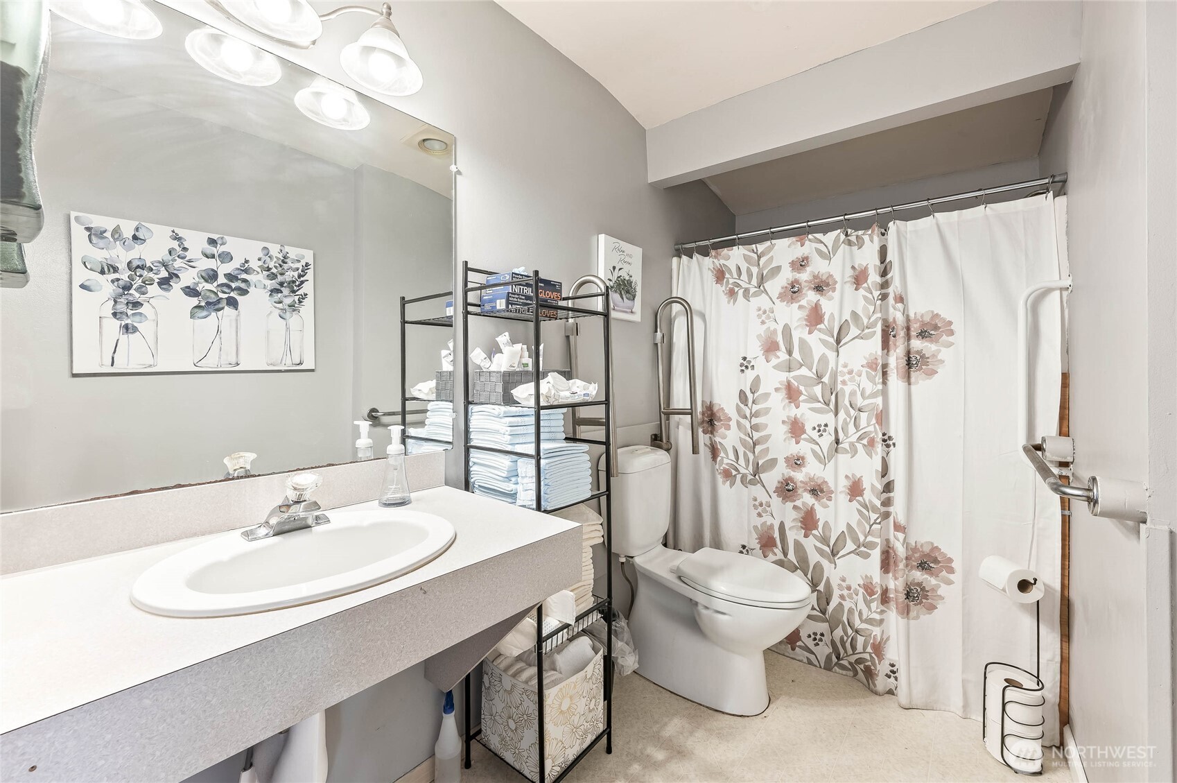 33 Furney St , Wenatchee, WA 98801