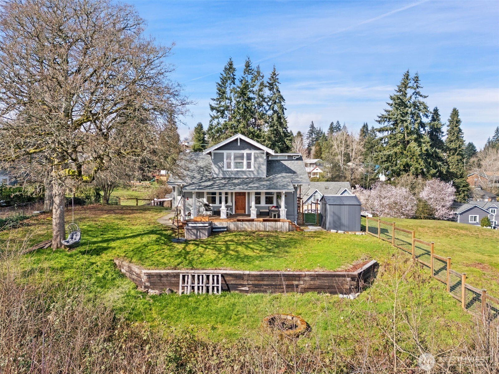724 S Summit Avenue , Bremerton, WA 98312