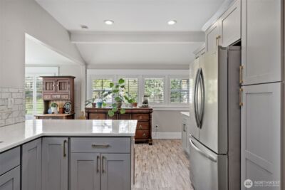 724 S Summit Avenue , Bremerton, WA 98312 - Photo 16