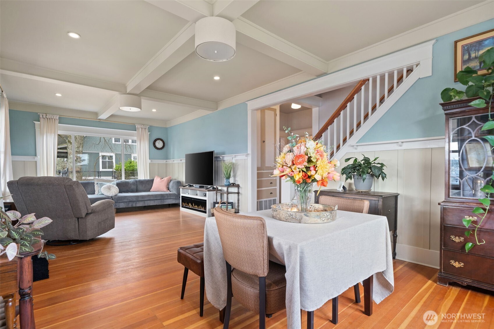 724 S Summit Avenue , Bremerton, WA 98312