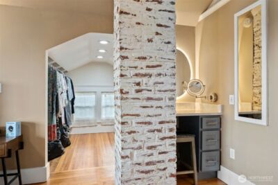 724 S Summit Avenue , Bremerton, WA 98312 - Photo 30