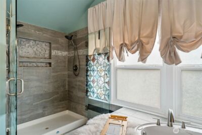 724 S Summit Avenue , Bremerton, WA 98312 - Photo 34