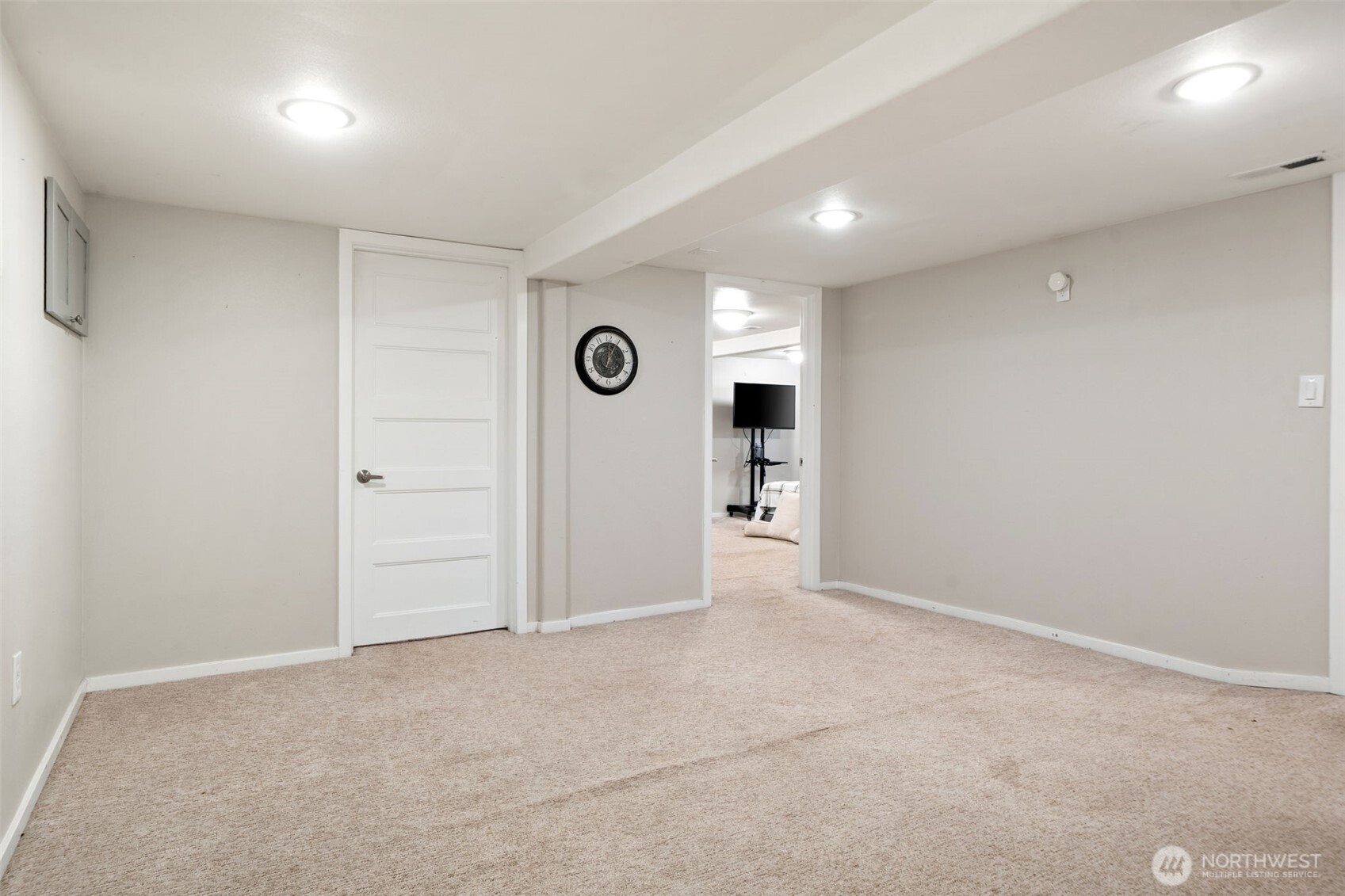 724 S Summit Avenue , Bremerton, WA 98312