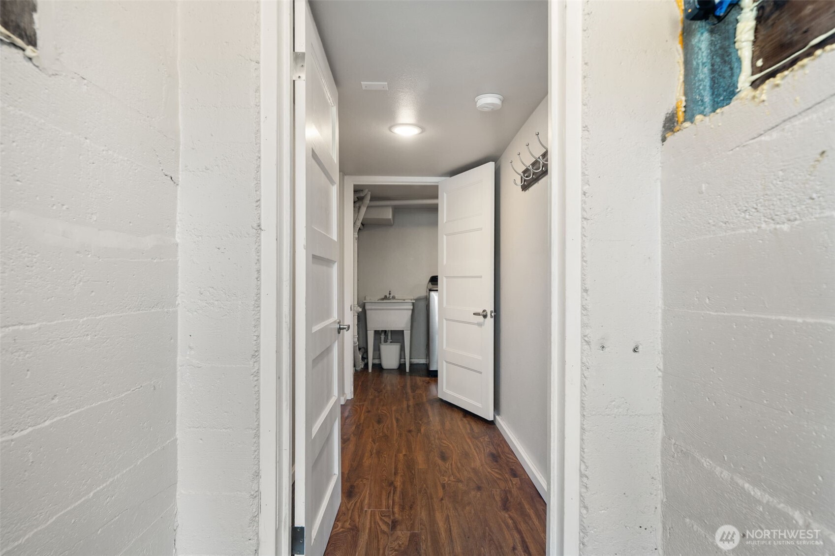 724 S Summit Avenue , Bremerton, WA 98312