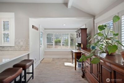 724 S Summit Avenue , Bremerton, WA 98312 - Photo 9