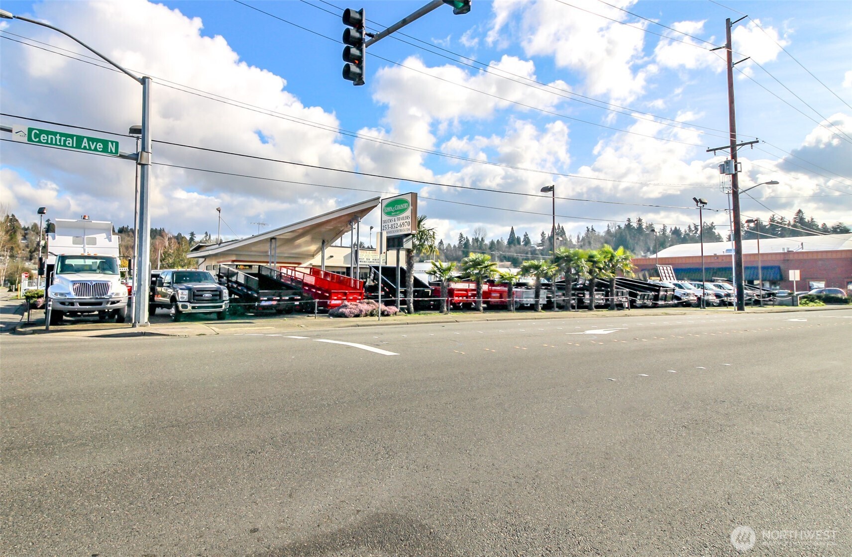 418 Central Avenue N, Kent, WA 98032