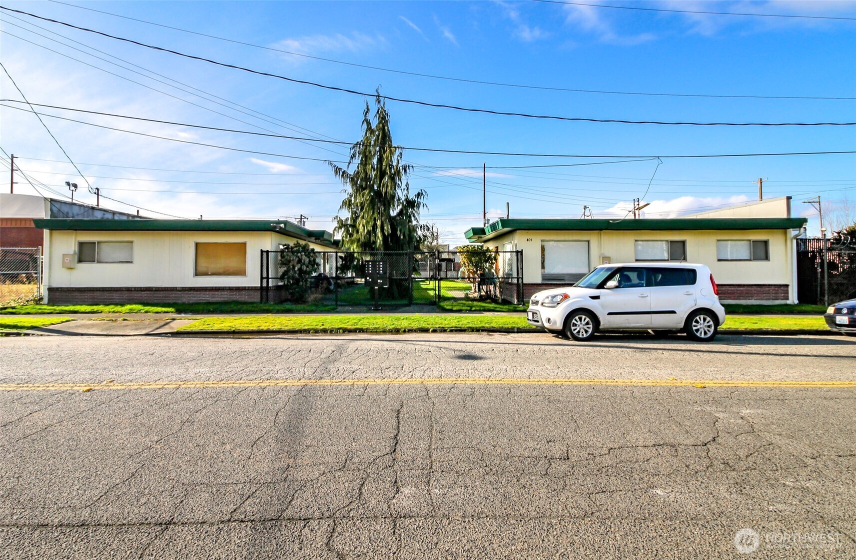 418 Central Avenue N, Kent, WA 98032