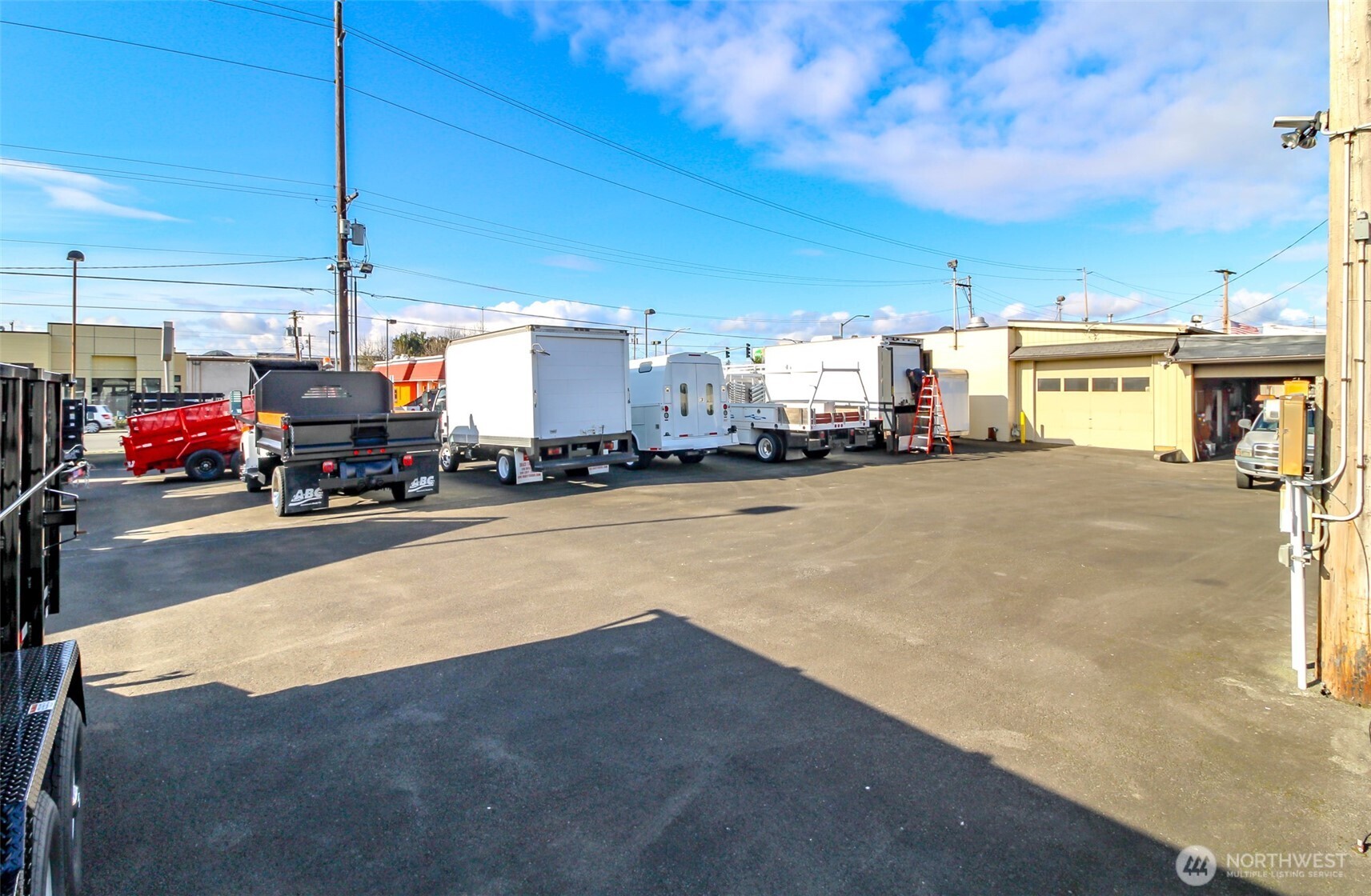 418 Central Avenue N, Kent, WA 98032