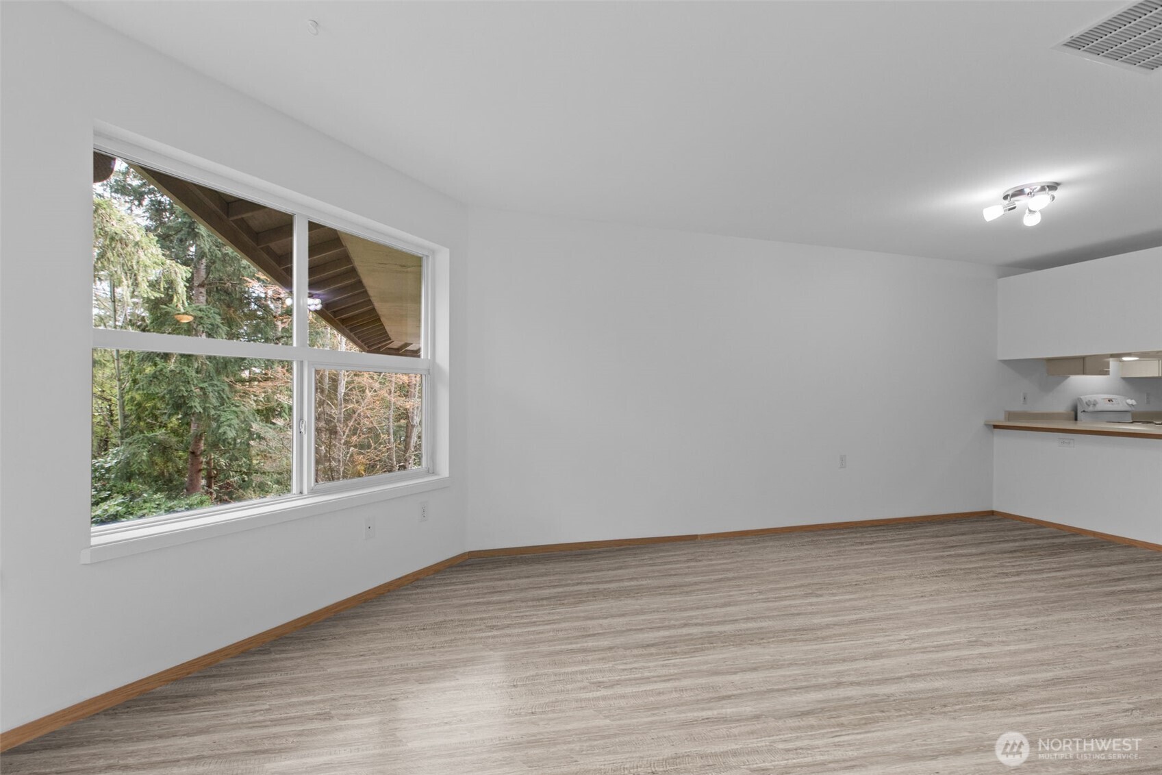 1822 152nd Avenue NE #E-308, Bellevue, WA 98007