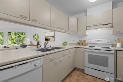 1822 152nd Avenue NE #E-308, Bellevue, WA 98007 - Photo 10