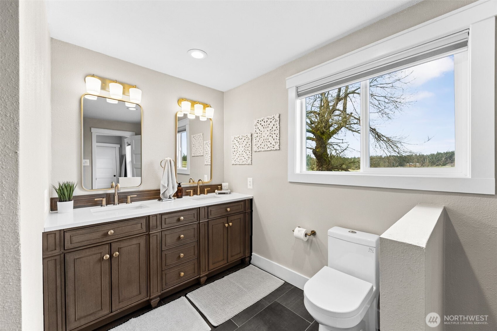 4412 332nd Street E, Eatonville, WA 98328