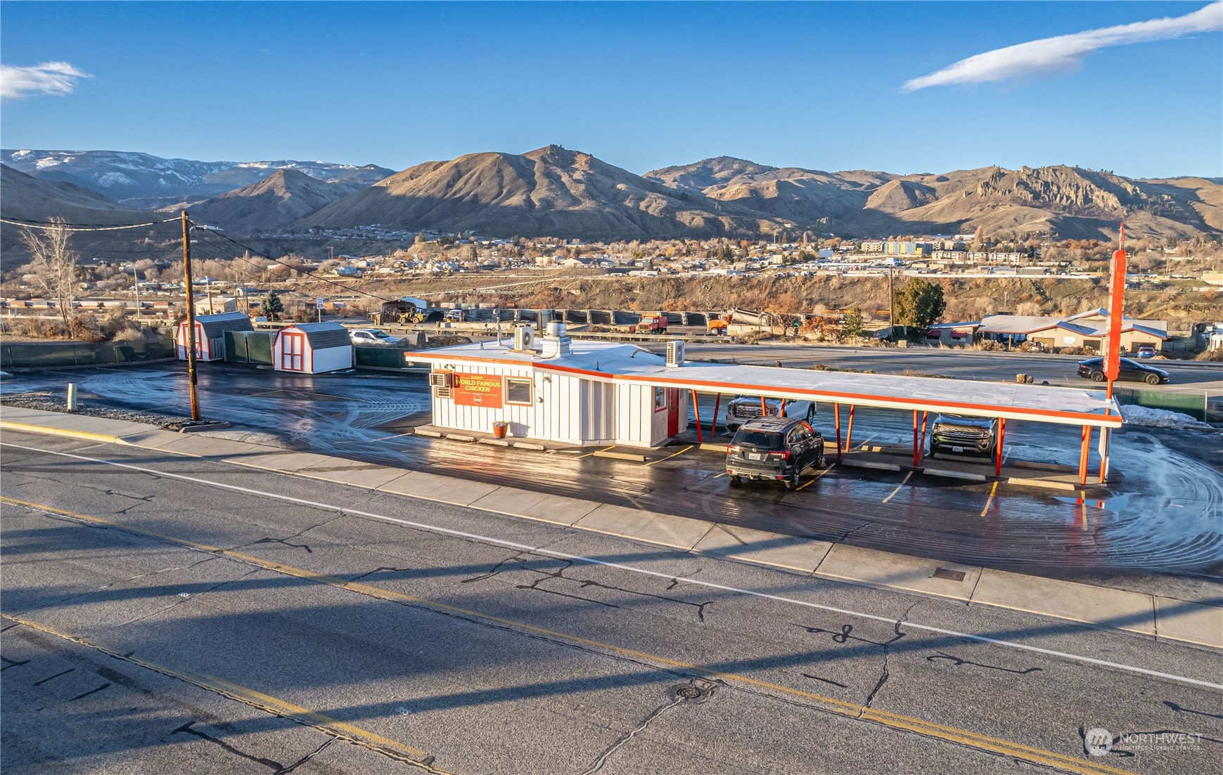 120 Rock Island Road , East Wenatchee, WA 98802