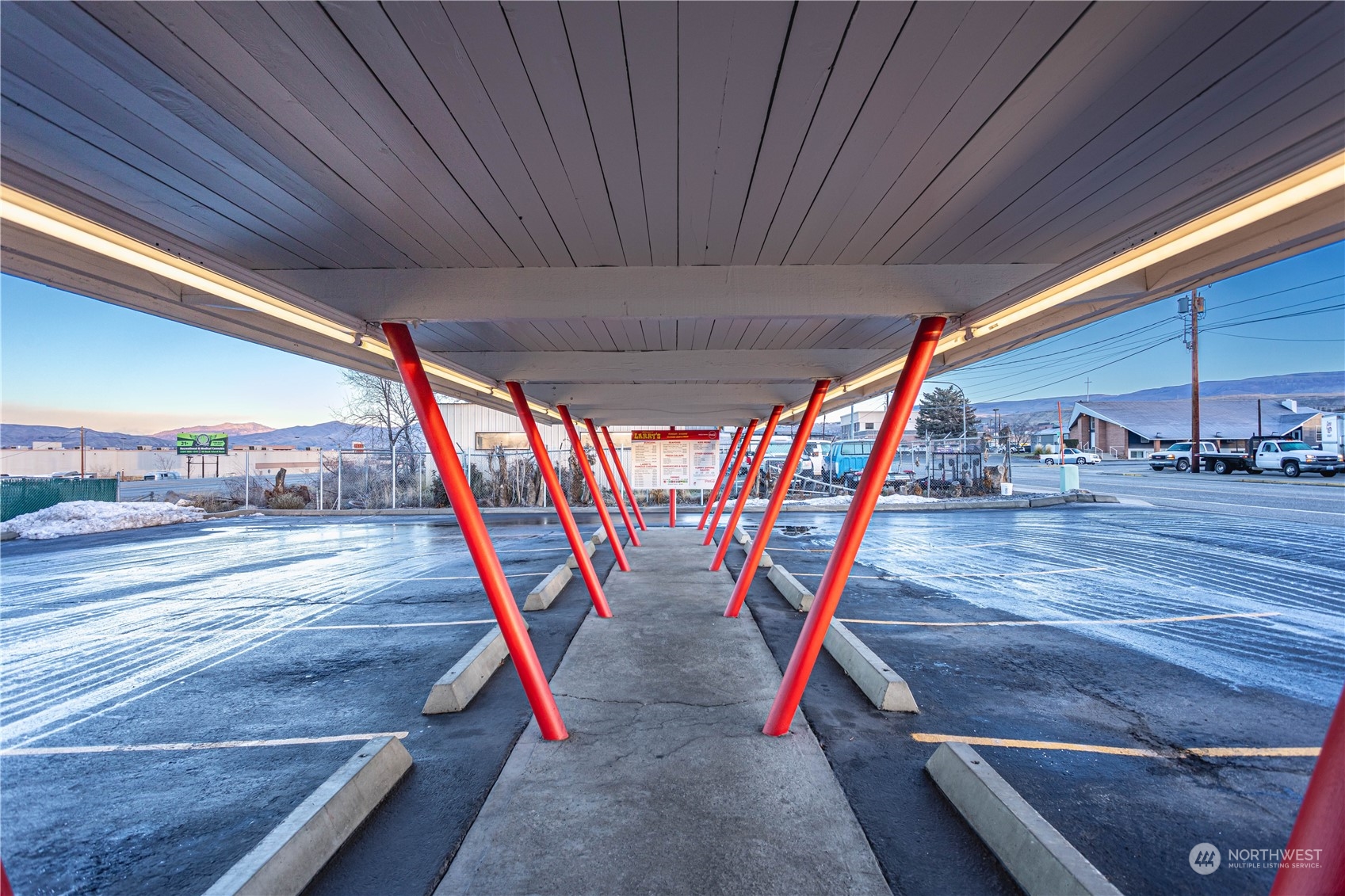 120 Rock Island Road , East Wenatchee, WA 98802