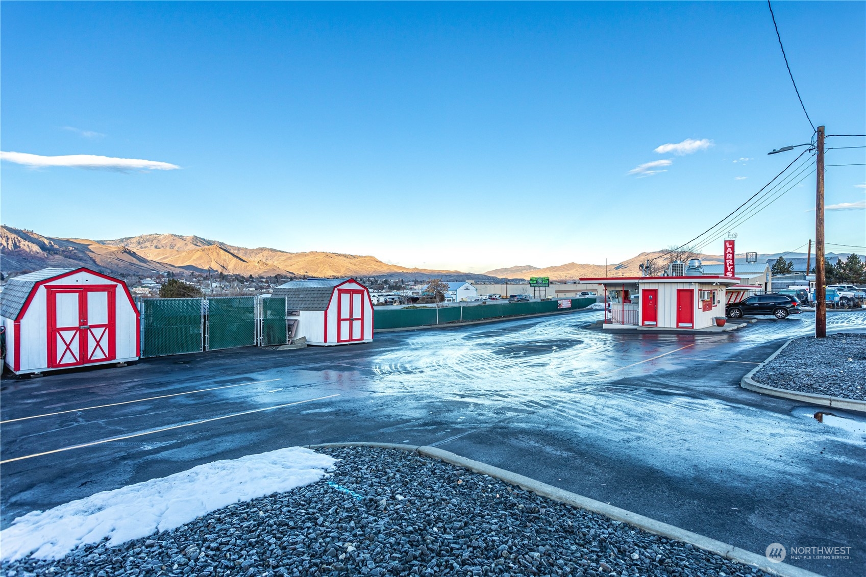 120 Rock Island Road , East Wenatchee, WA 98802