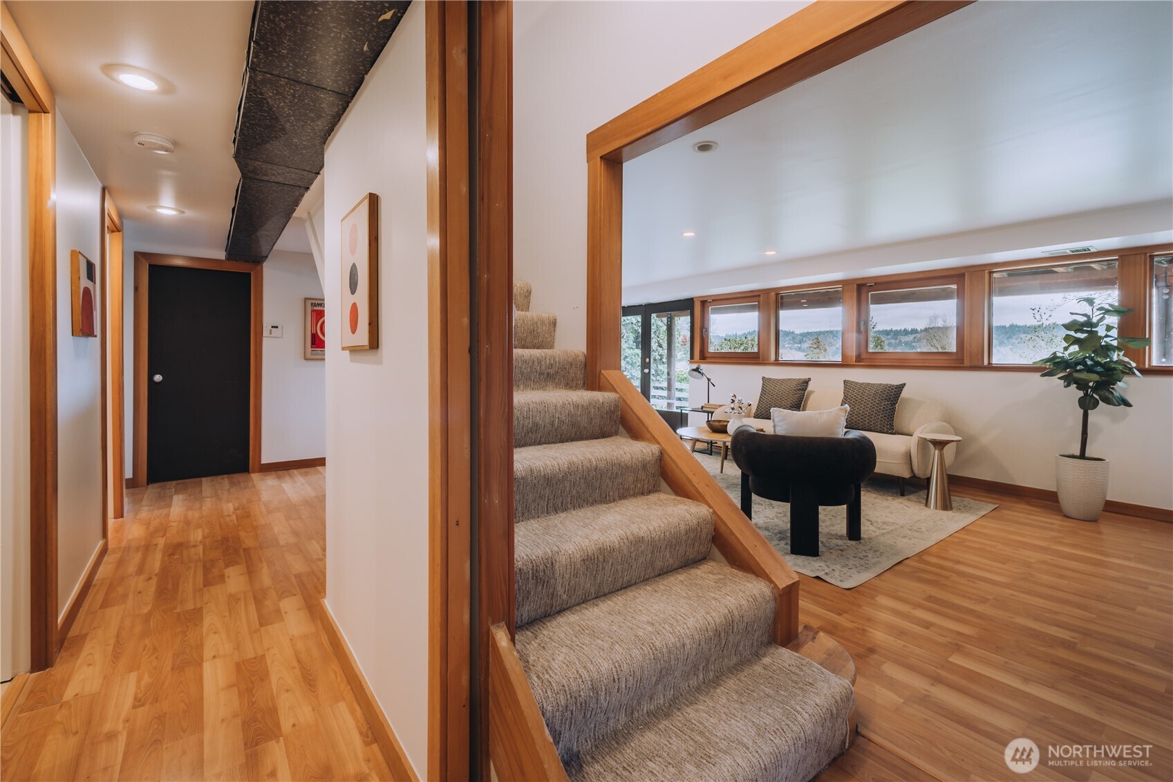 11323 Durland Place NE, Seattle, WA 98125