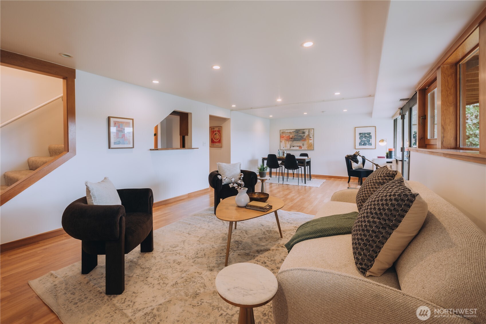 11323 Durland Place NE, Seattle, WA 98125