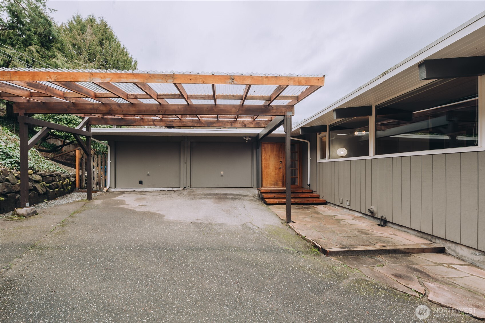 11323 Durland Place NE, Seattle, WA 98125