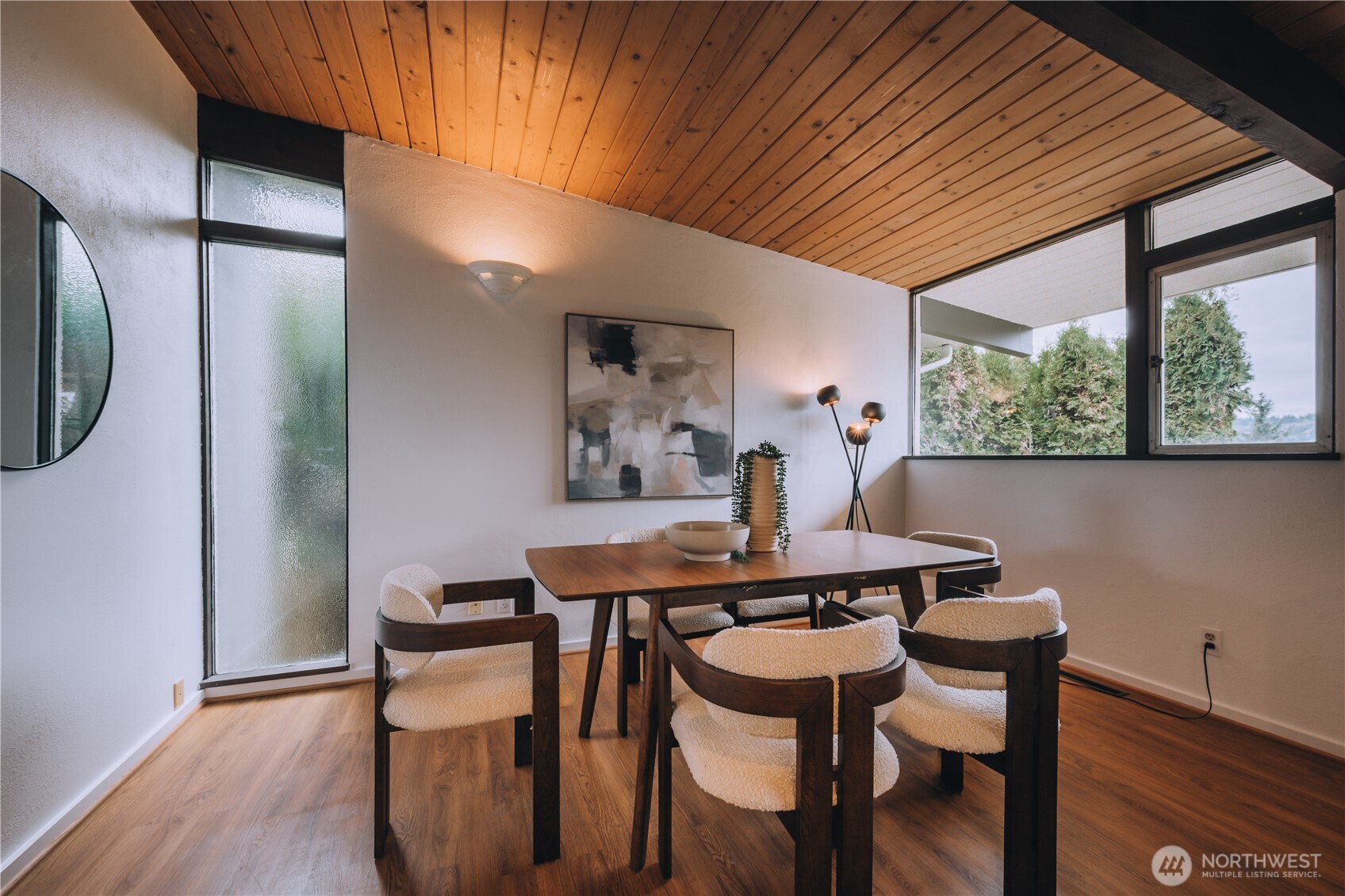 11323 Durland Place NE, Seattle, WA 98125