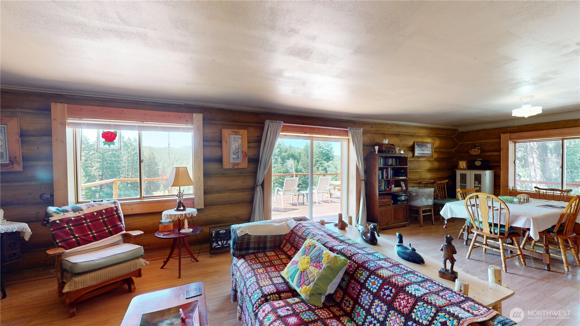 100 Spring Meadow Lane , Oroville, WA 98844