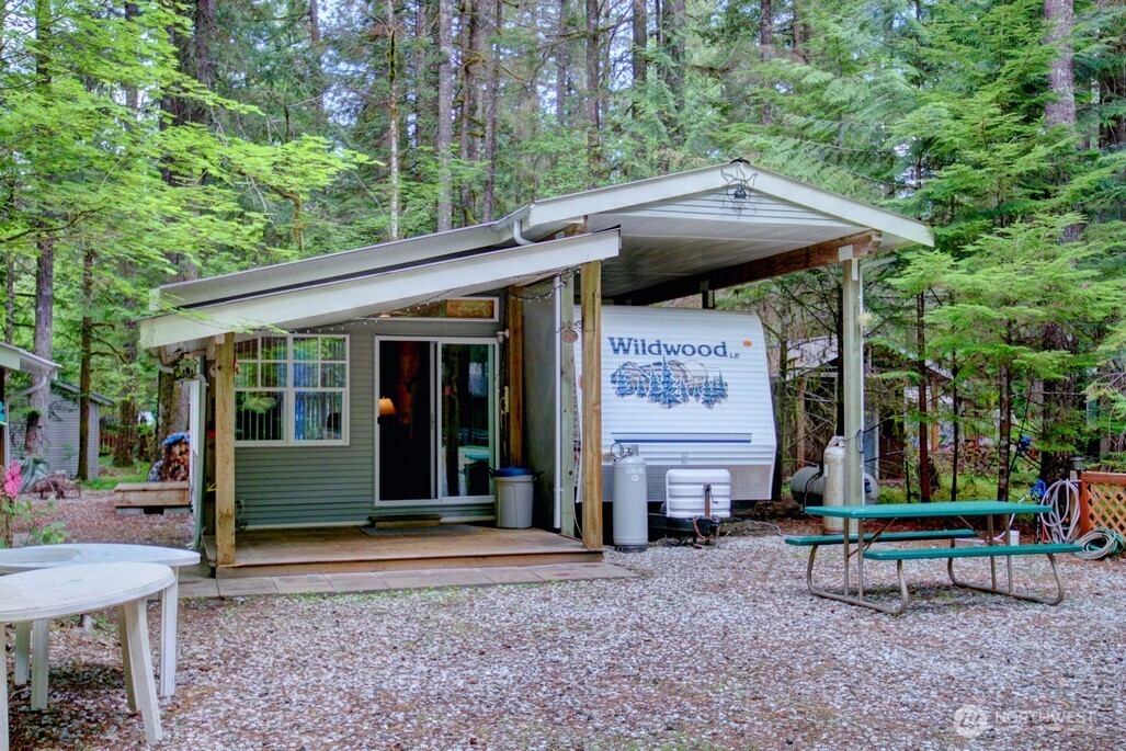 38 Gold Nugget Road , Deming, WA 98244