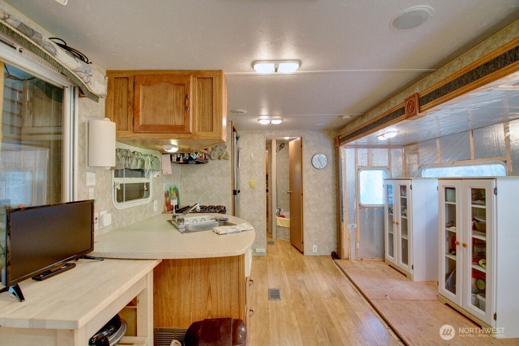 38 Gold Nugget Road , Deming, WA 98244